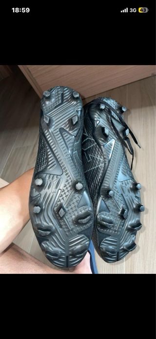 Botas de fútbol Puma negras talla 44’5 gama alta