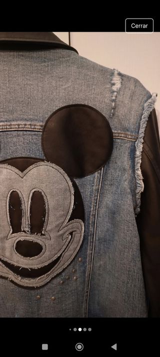 Cazadora vaquera con mangas de cuero Mickey