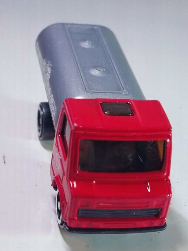 CAMION CISTERNA 1/64 DIECAST