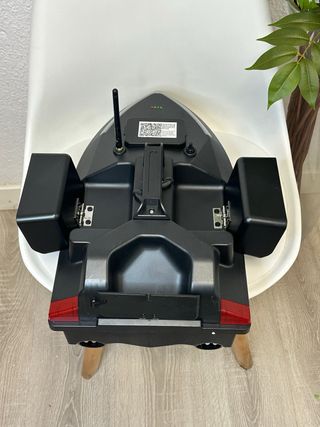 Barco cebador carpfishing nuevo