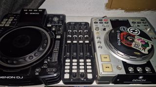 Equipo DJ Korg, Traktor y Pioneer