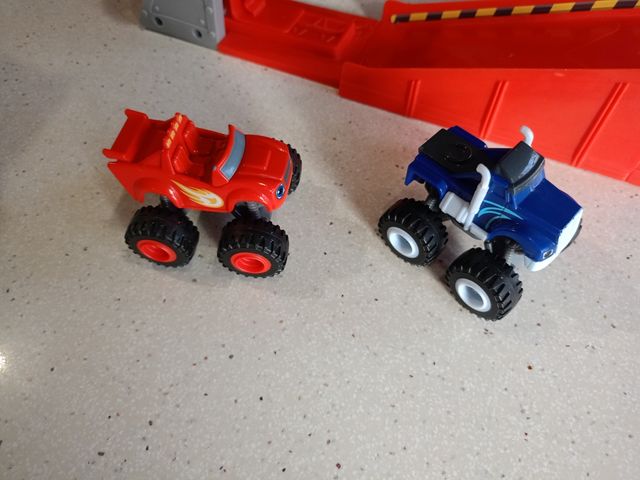Pista Blaze Monster Machines