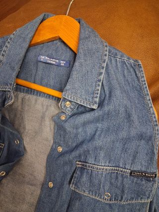 Chaleco vaquero fino Pull&Bear azul