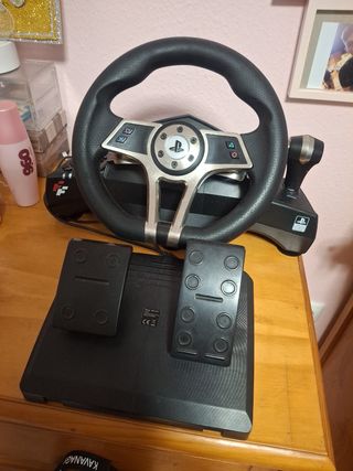 Volante PS4 con pedales