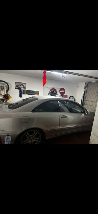 Mercedes-Benz  CLK 2003 urge