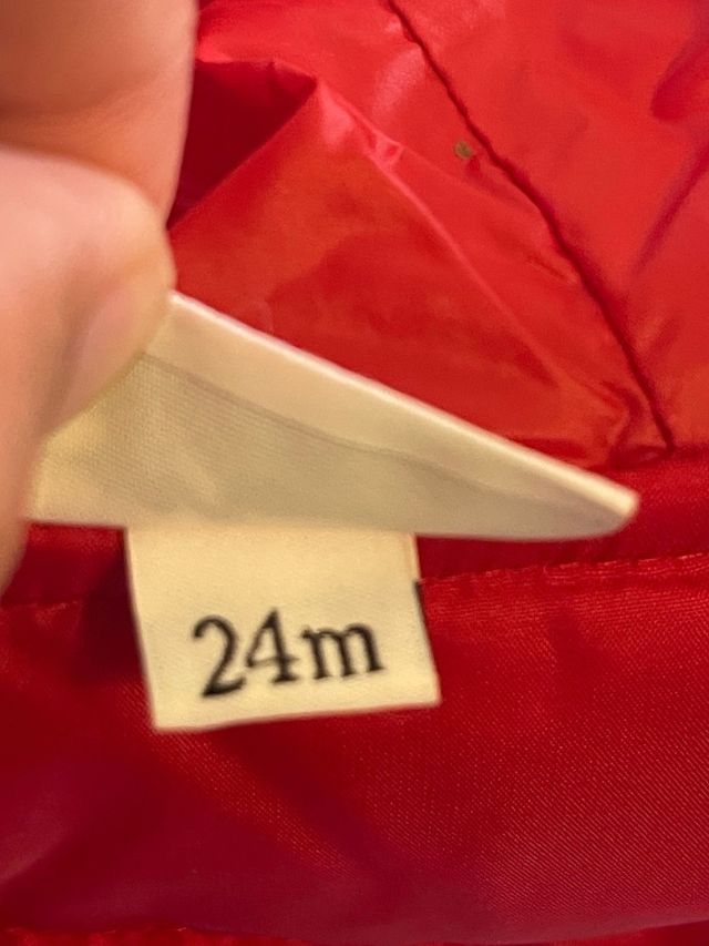 Cappotto rosso imbottito per bambina