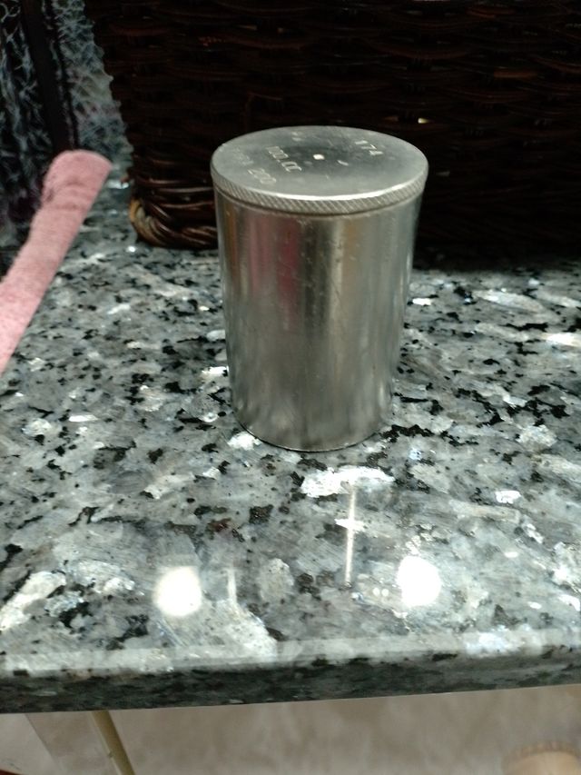 Pignómetro de metal