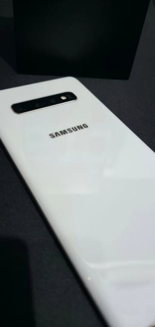 Samsung Galaxy S10+ Blanco Cerámica 512gb.