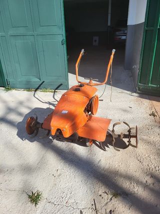 Motocultor naranja PIVA 9 C.V
