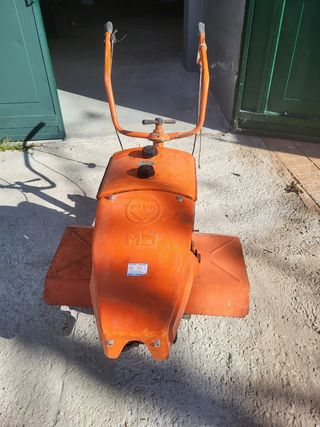 Motocultor naranja PIVA 9 C.V