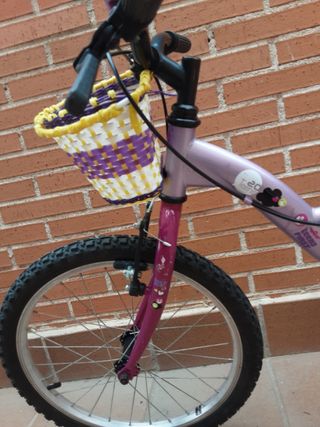 Bicicleta infantil morada 20 pulgadas