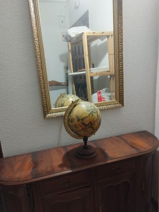 Mueble de madera marrón70 años antigüedad .Calidad