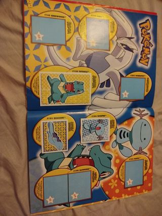 Álbum de Cromos Pokémon 2001 Merlin