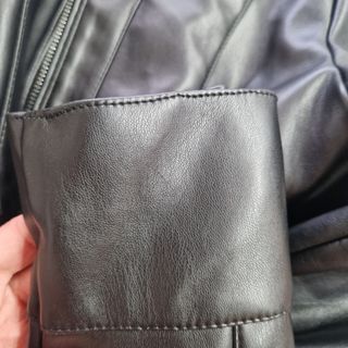 Cazadora Salsa efecto piel negra