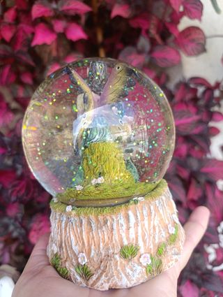 Bola de cristal con hada y purpurina