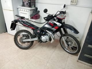 YAMAHA DT 125 