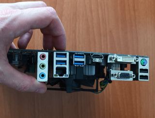 Placa Base Gigabyte Z97M-D3H + Intel i5 4570 + 16G