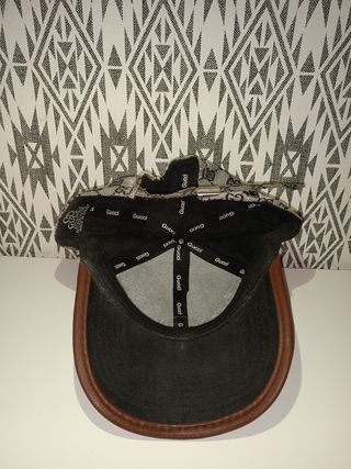 Gorra Gucci Gris