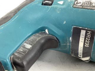 martillo electrico makita hr2230