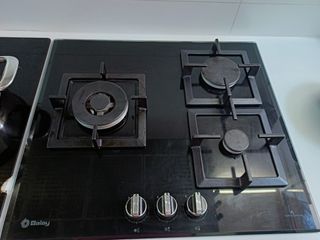 Placa de gas Balay 3 fuegos ( no hago envíos)