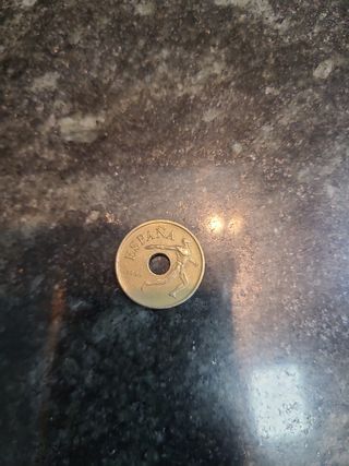 Moneda ESPAÑA 1990 con agujero