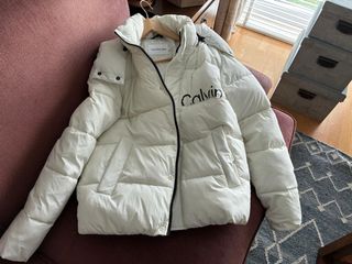 Cazadora Calvin Klein Nueva, impecable. T. M