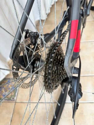 Bicicleta híbrida Riverside 500 de aluminio, nueva