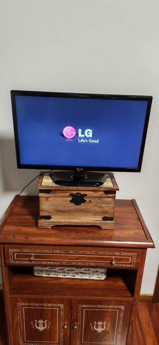 Televisor LG Negro
