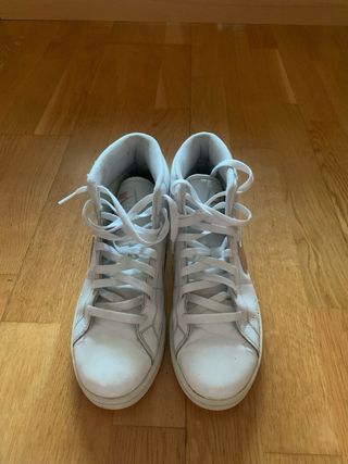 Zapatillas Nike Blancas y Rosas