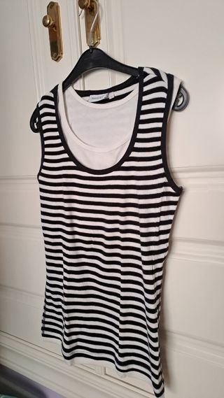 Camiseta Yessica Rayas Blanco y Negro Talla M