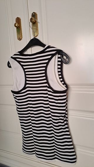 Camiseta Yessica Rayas Blanco y Negro Talla M