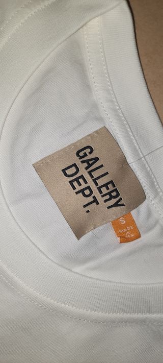 Camiseta Gallery Dept Blanca