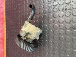 Bomba dirección 111040 Renault Laguna II (2001-20