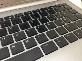 pc portatil medion s15449