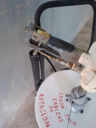 Bomba de engrase Samoa con bidón