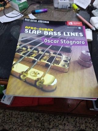 Libro Bajo: Afro-Cuban Slap Bass Lines