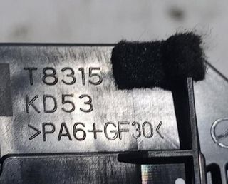 Maneta interior tras izq mazda t8315kd53 3 143406