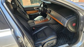 Jaguar XF 2011