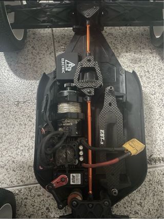 Hot Bodies Truggy E8B Evo3