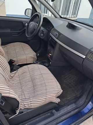 Opel Meriva 2004