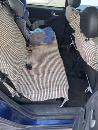 Opel Meriva 2004