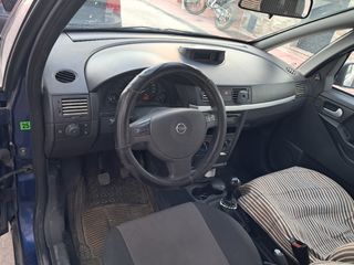 Opel Meriva 2004