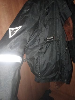 Chaqueta de moto negra talla L
