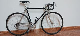Bicicleta de carretera.....con cuadro. VITUS....y