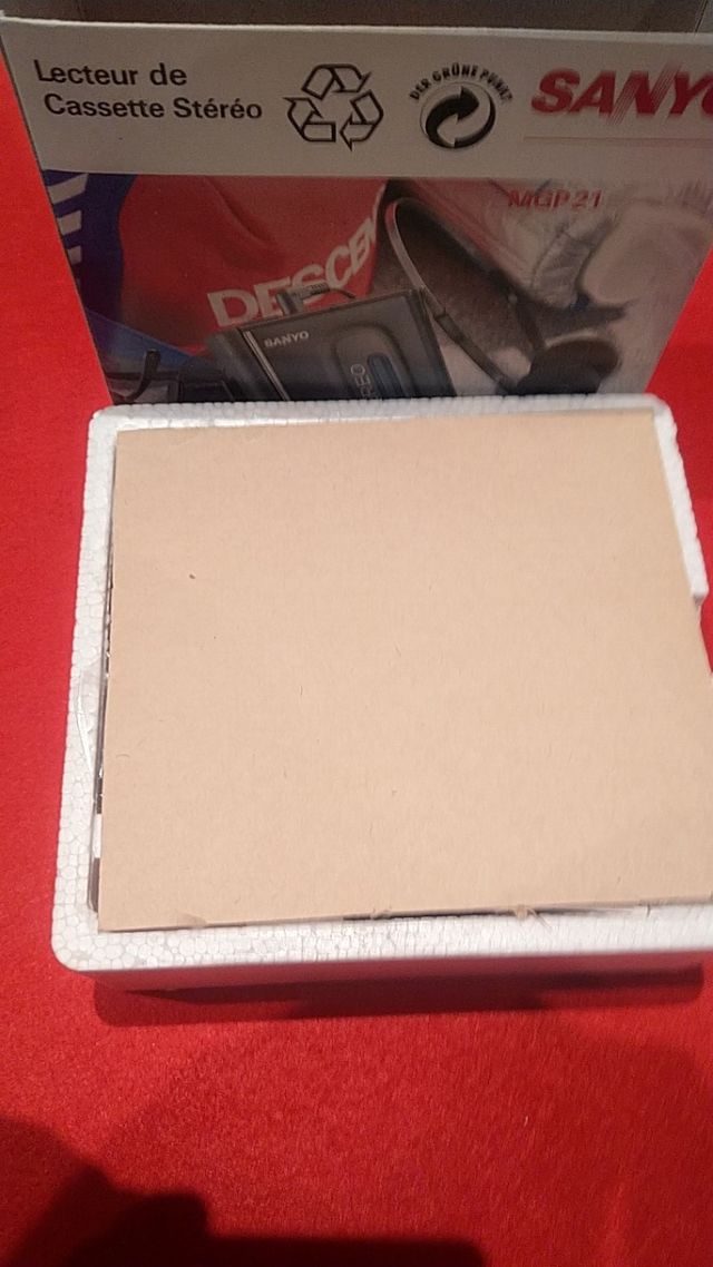 Wualkman Reproductor Cassette Sanyo MGP21 Negro