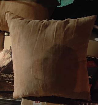 Cuscino beige in tessuto 50x50
