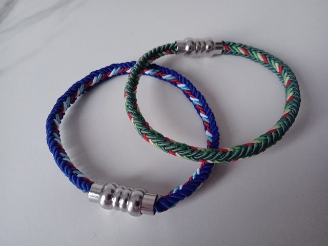 Pulseras trenzadas con cierre magnético