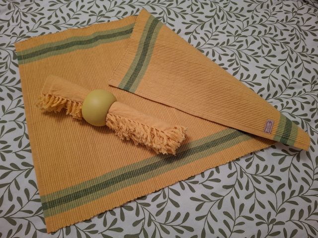 Manteles individuales con servilleteros