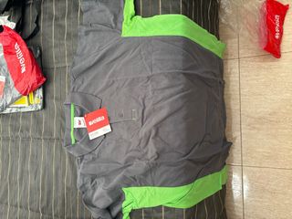 Polo de trabajo Velilla gris y verde