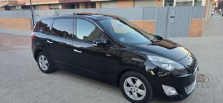 Renault Grand Scenic 2011